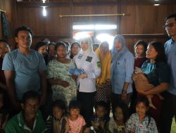 Senator Hj. Eva Susanti Berikan Bantuan untuk Korban Kebakaran di Desa Tanjung Lago, Banyuasin