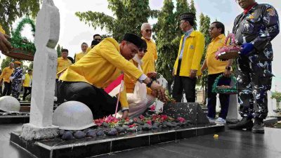 Rayakakan Hut Golkar k-61 Tahun, Puluhan Kader DPD Golkar Sumsel Ziarah di TMP Ksatria Ksetra Siguntang