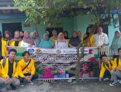 Dosen Unsri Bikin Heboh Limbang Jaya, Pengrajin Songket Diajari “Go Digital” ke Shopee dan Instagram