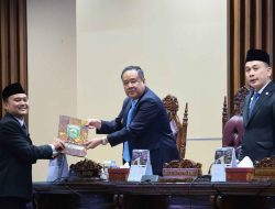 Dua Raperda Inisiatif DPRD Sumsel Dapat Dukungan Penuh Pemprov, Wagub Cik Ujang Hadiri Rapat Paripurna XXIV
