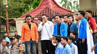 Ketua DPRD Sumsel Terima Aspirasi Aliansi BEM, Andie Dinialdie Tegaskan Komitmen Buka Ruang Dialog
